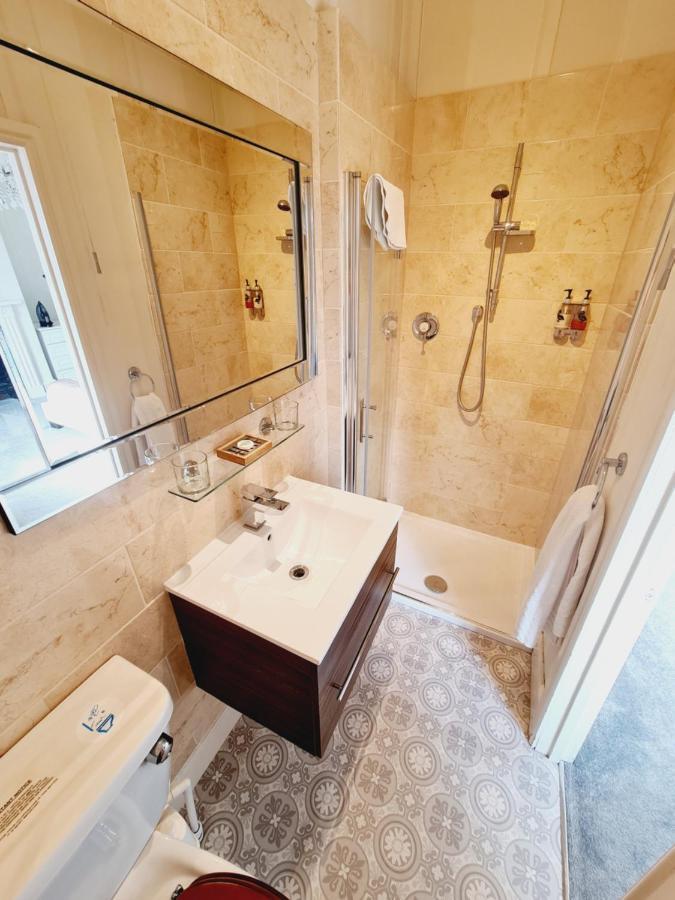 Beaufort Lodge - Central Location & Free Parking تونتون المظهر الخارجي الصورة
