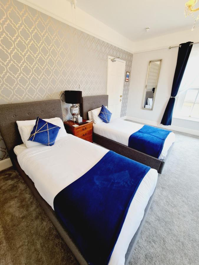 Beaufort Lodge - Central Location & Free Parking تونتون المظهر الخارجي الصورة
