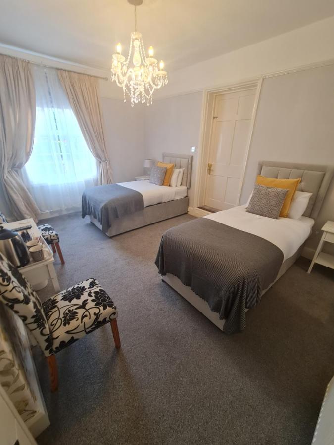 Beaufort Lodge - Central Location & Free Parking تونتون المظهر الخارجي الصورة