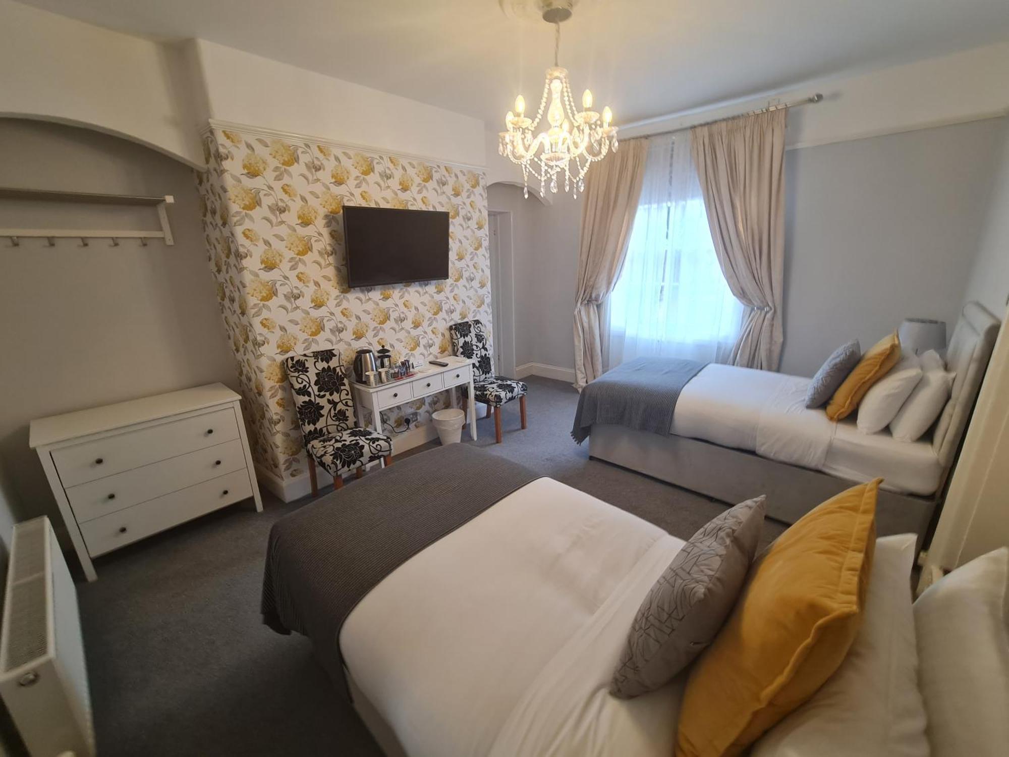 Beaufort Lodge - Central Location & Free Parking تونتون المظهر الخارجي الصورة